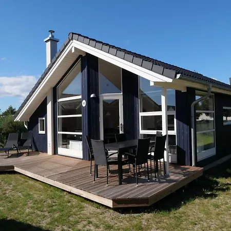 Nordic Wellness Fuer 6 Personen Casa de Férias Großenbrode